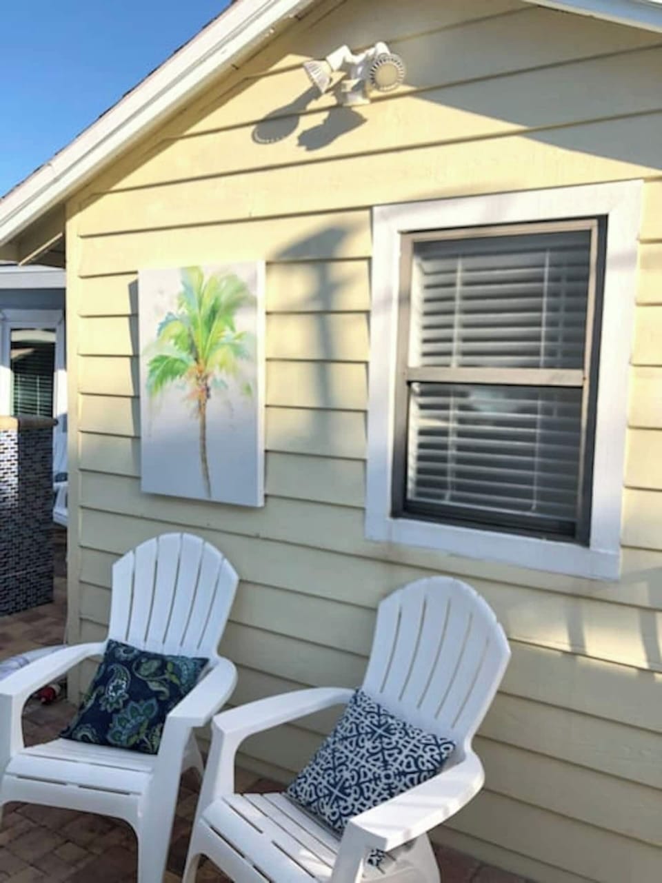 Chill out with a good book or catch up on social media with lots of seating nooks throughout blue starfish premises