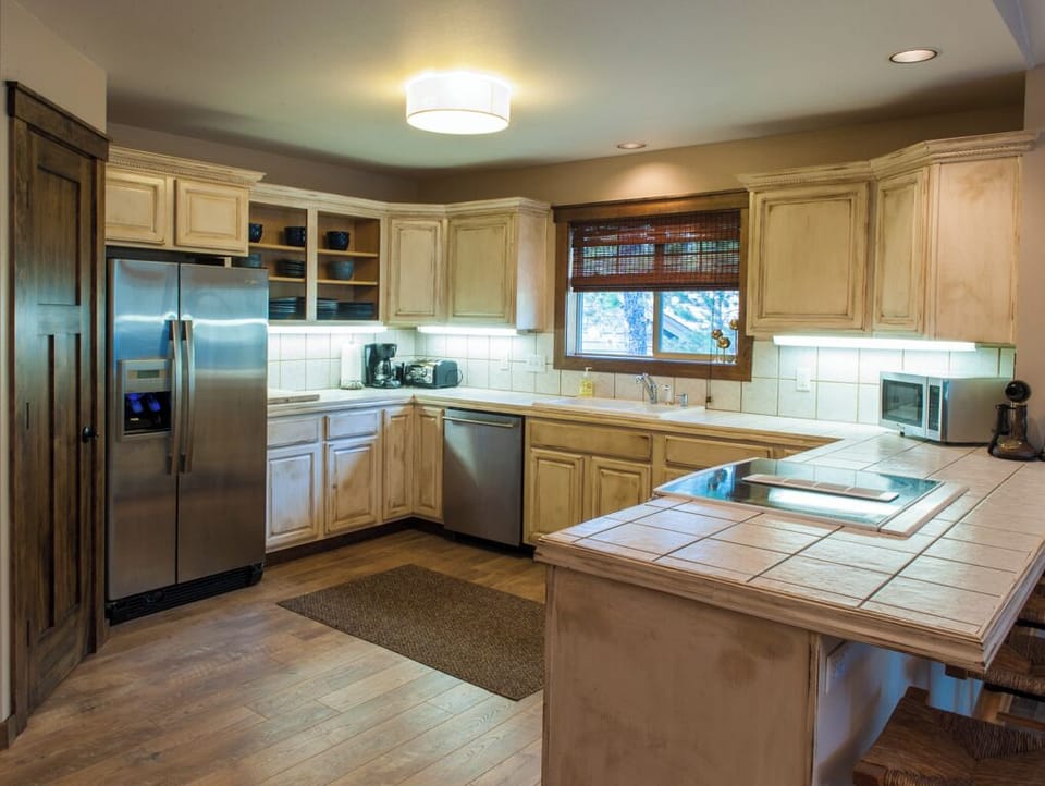 Fully stocked kitchen.