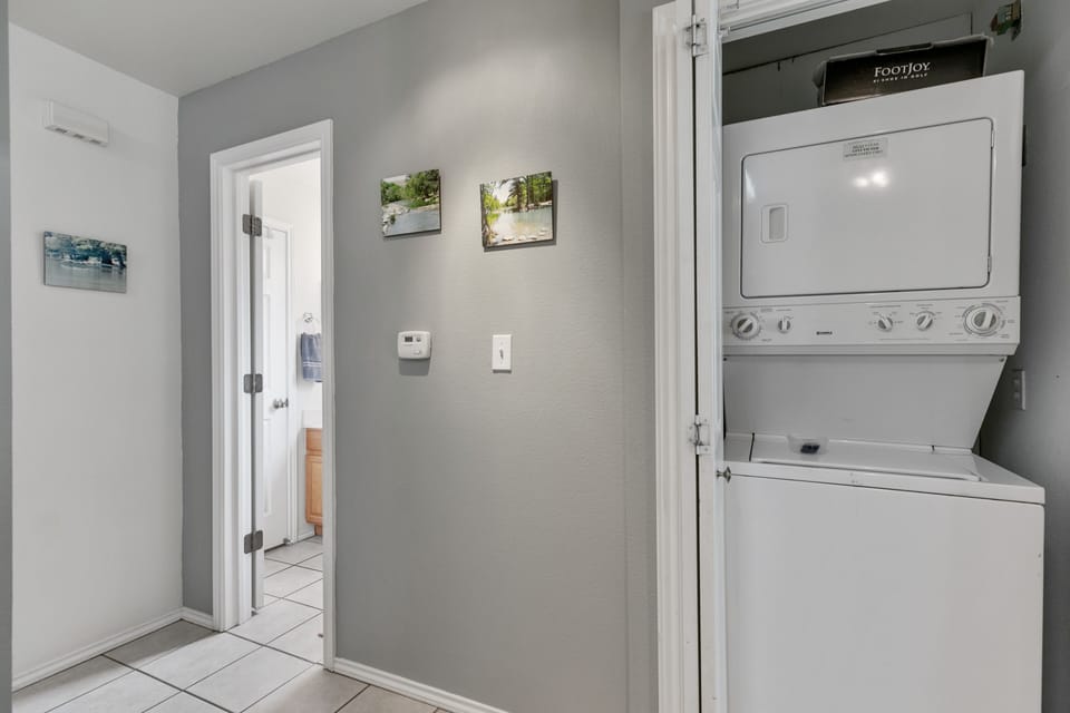 guest bath has entry from the bedroom and the hallway