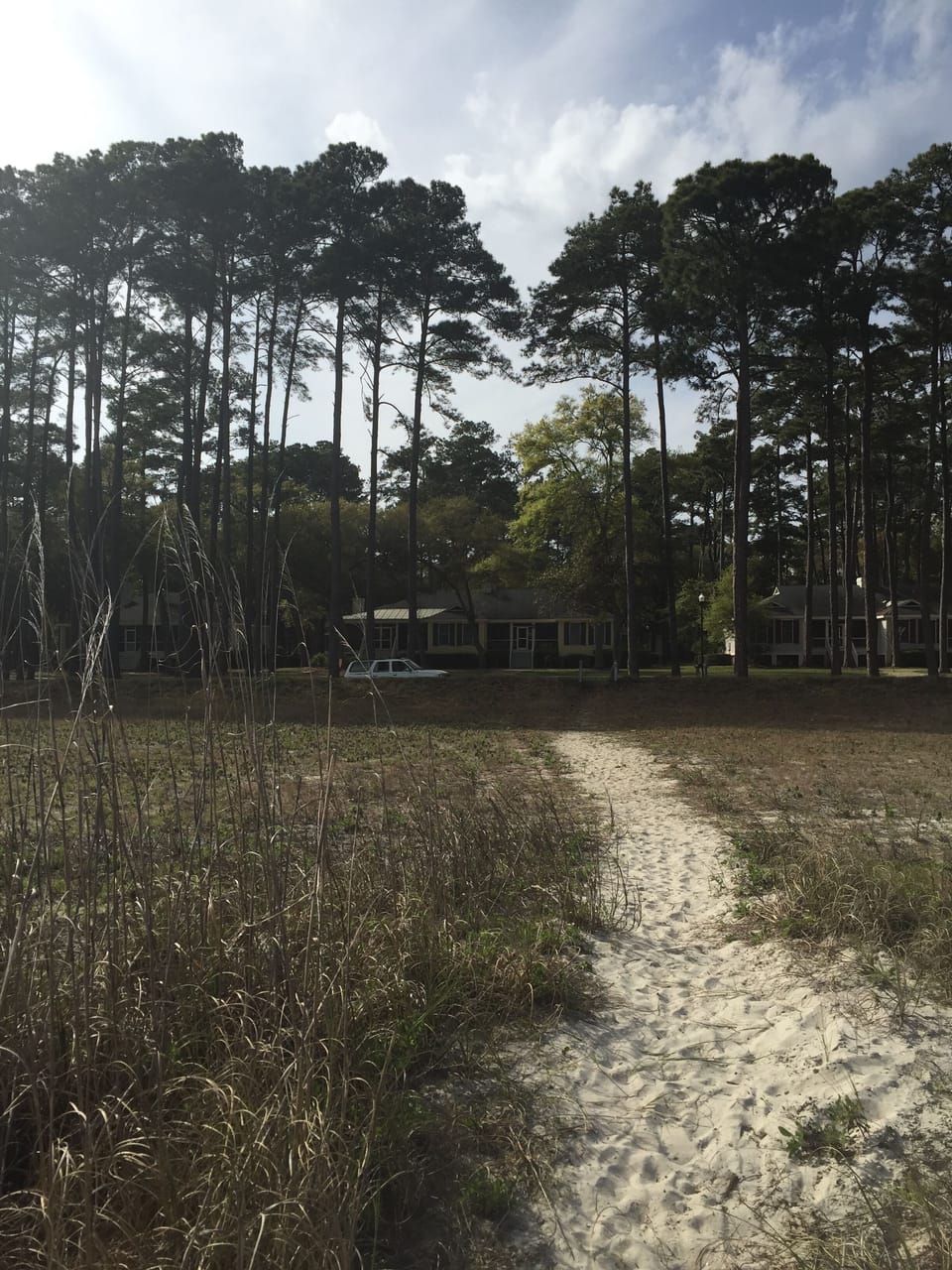 Path directly from cottage to beach 