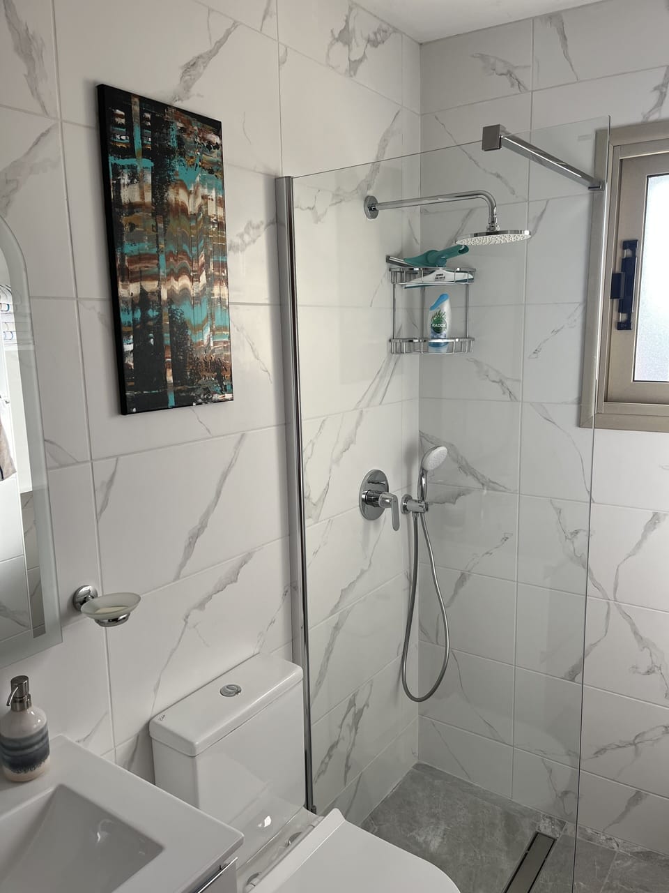 Family Bathroom taken 27-12-2022