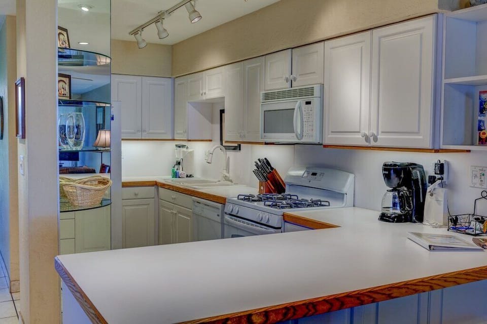 Fully stocked kitchen