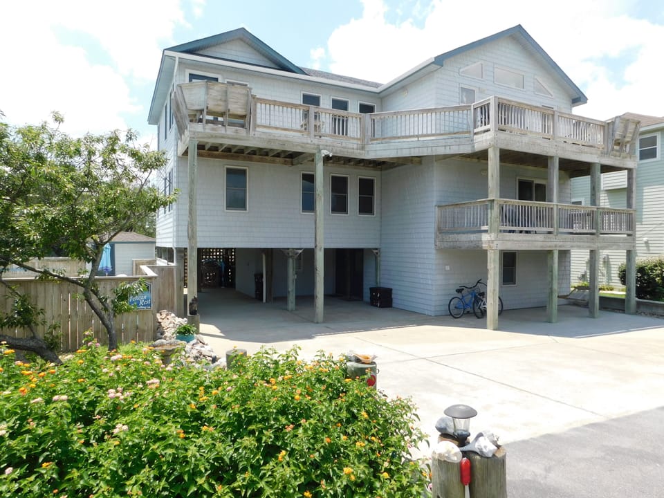 Large Home and Lot, Ocean view,  Ocean Sands  