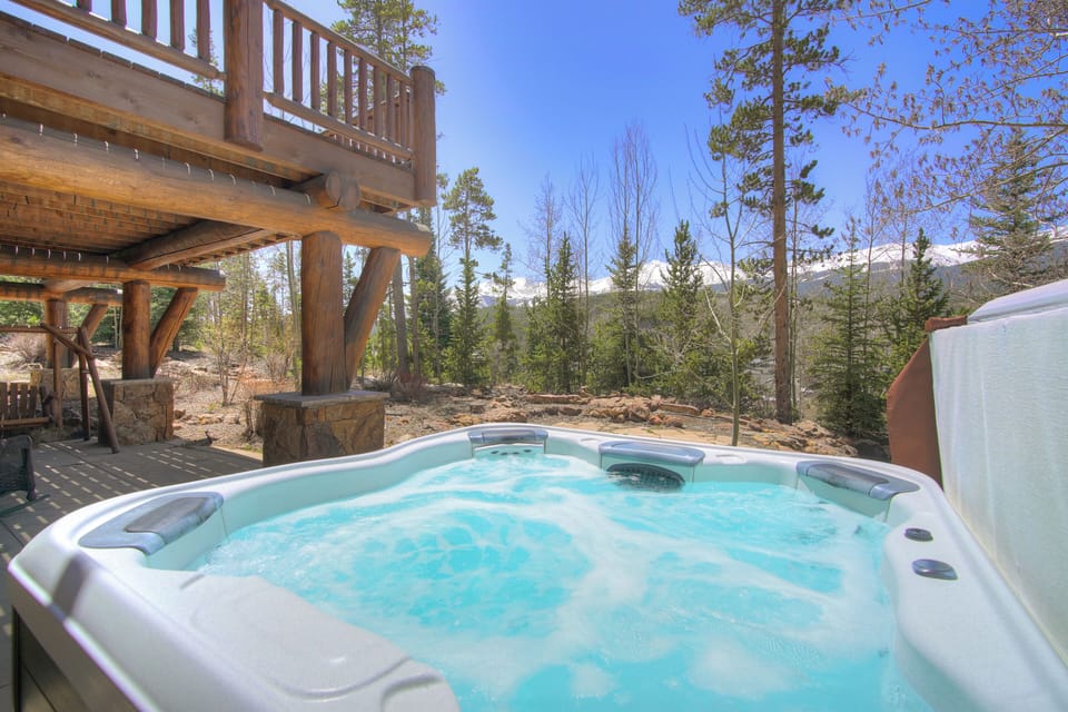 On-site outdoor hot tub