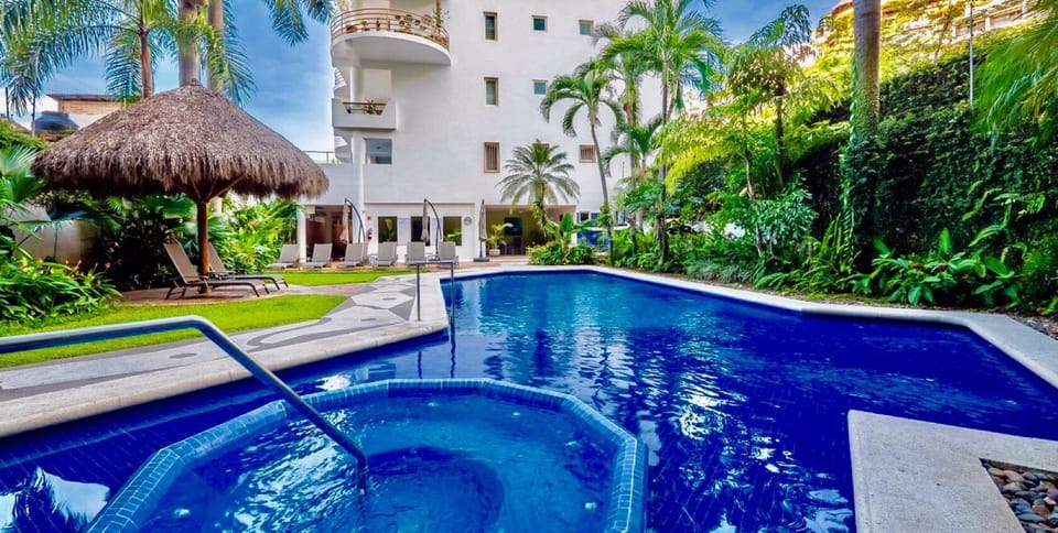 Heated Pool with Hot Tub
