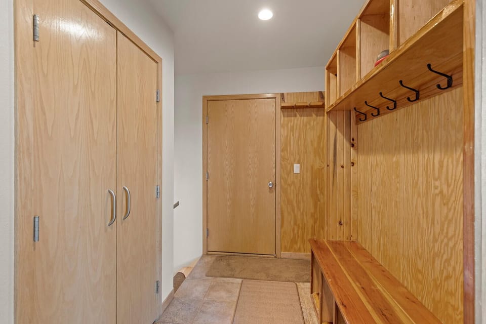 Ski rack and storage