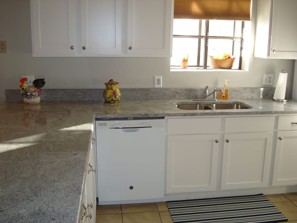 Updated, fully equipped kitchen