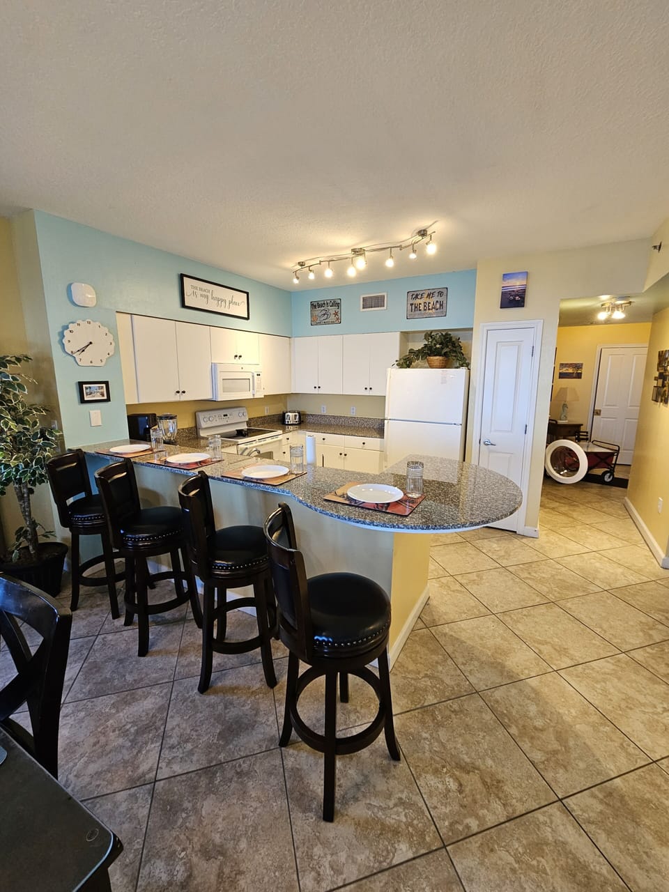 Bar seating for 4