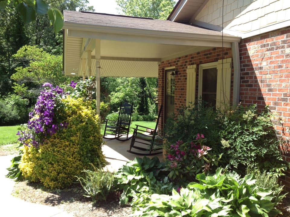 ~Covered front porch~