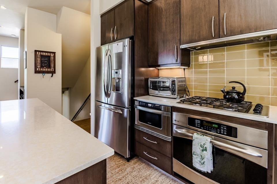 Note - built in microwave drawer to the right of the fridge (inc a water filter)