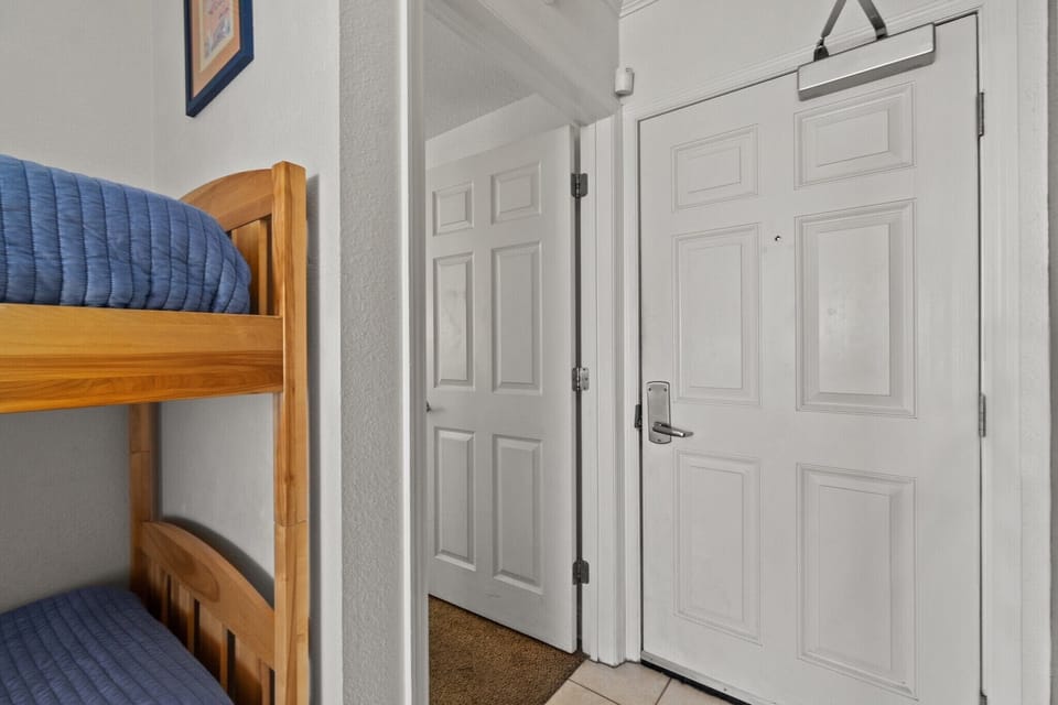 Foyer entry into twin bunks and master bedroom