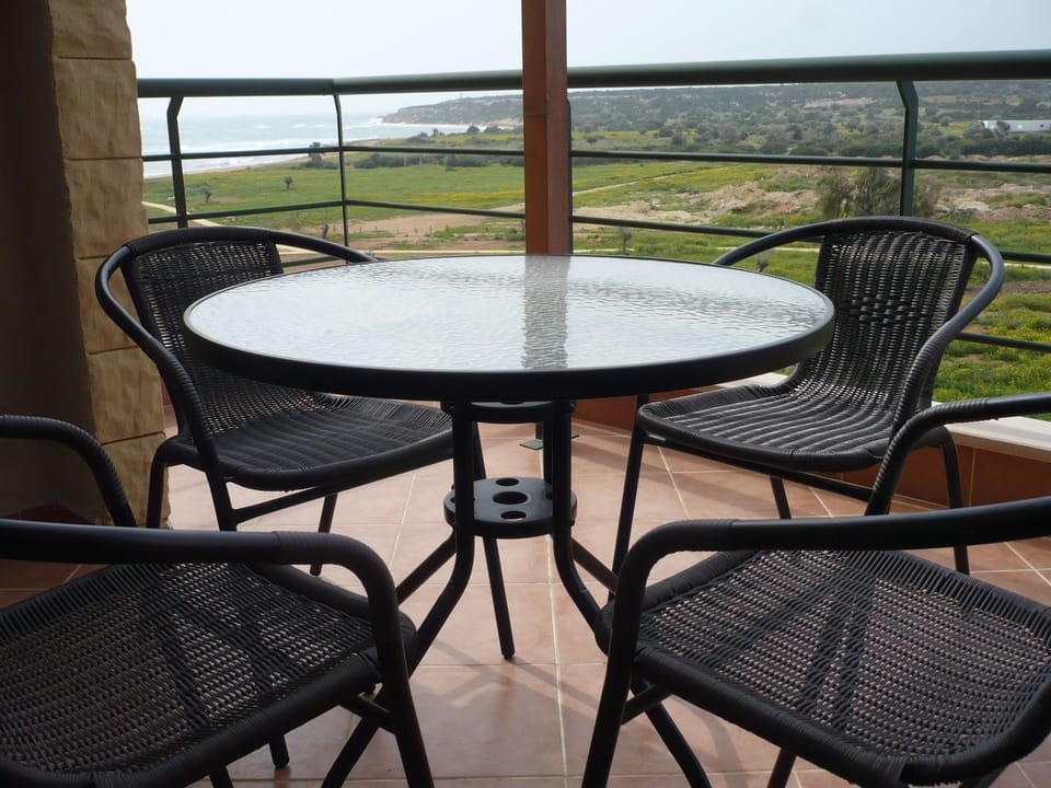 Balcony with great sea and mountain views. Ideal for breakfast & after dinner drinks