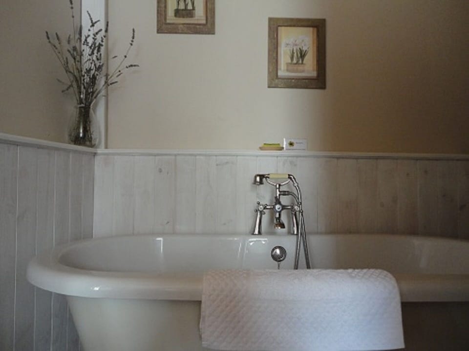 Fab roll top bath in the ensuite double bedroom (ground floor)