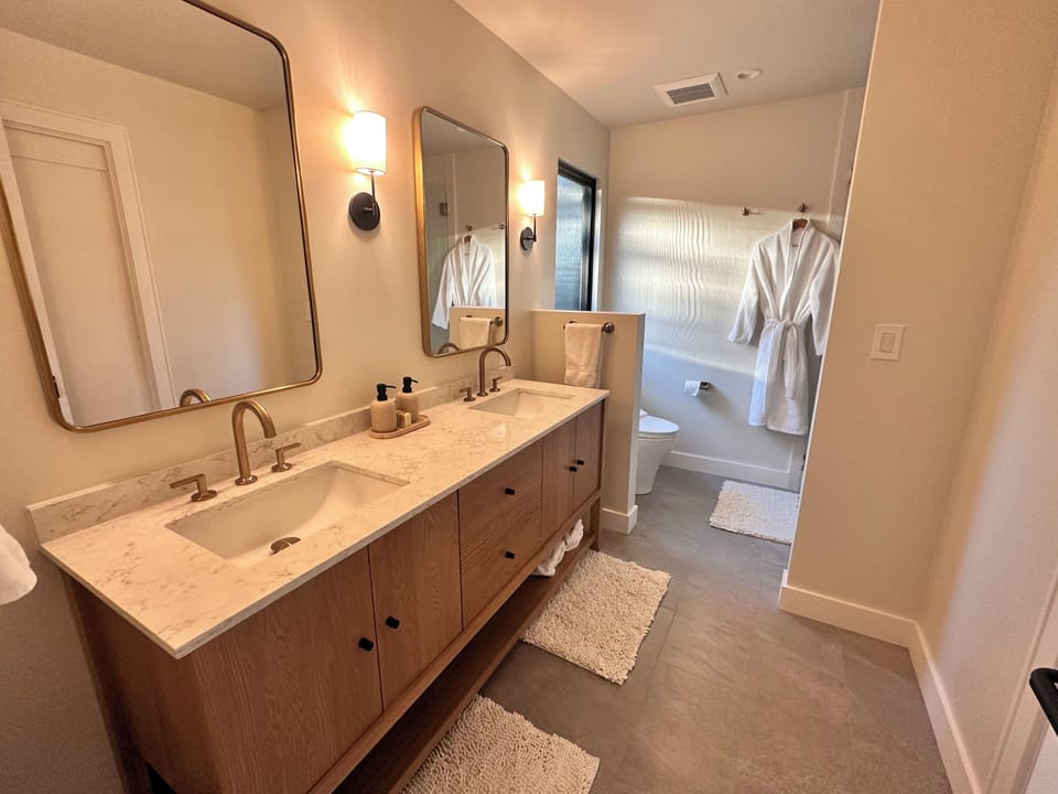 Double Vanity in Master Bath