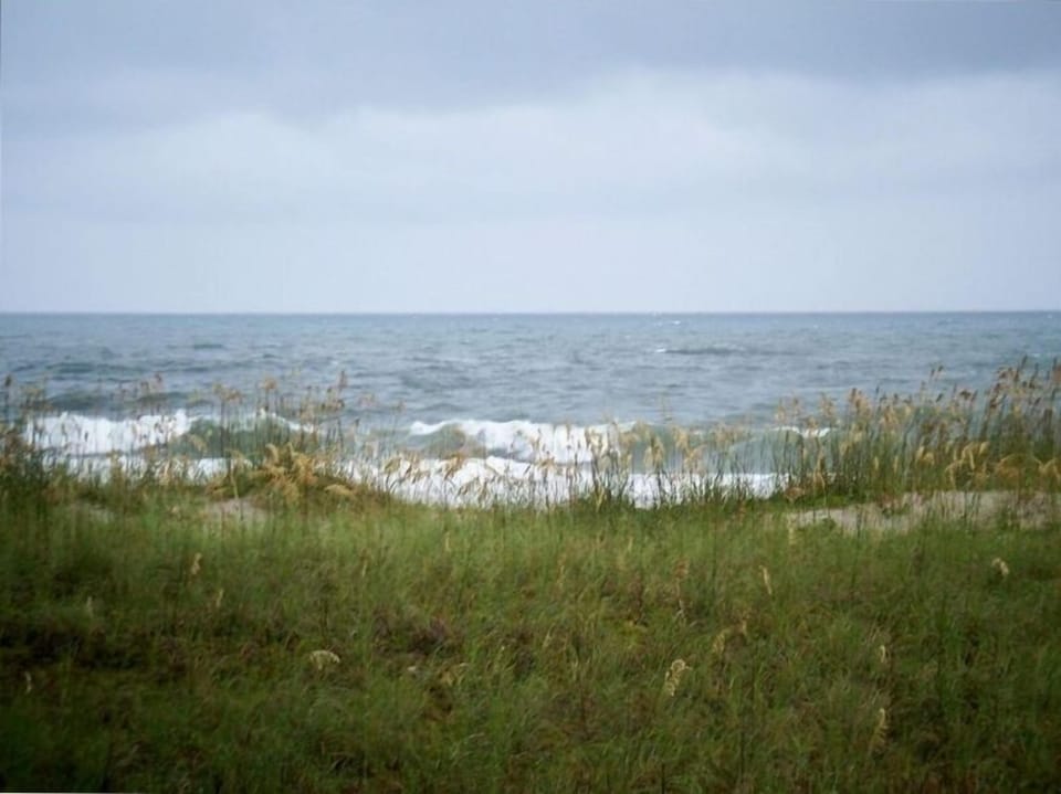 Beautiful Unobstructed Atlantic Ocean Views. Large end unit deck.