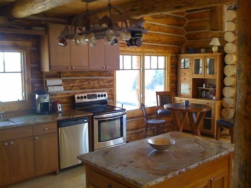 marble countertops in Kitchen