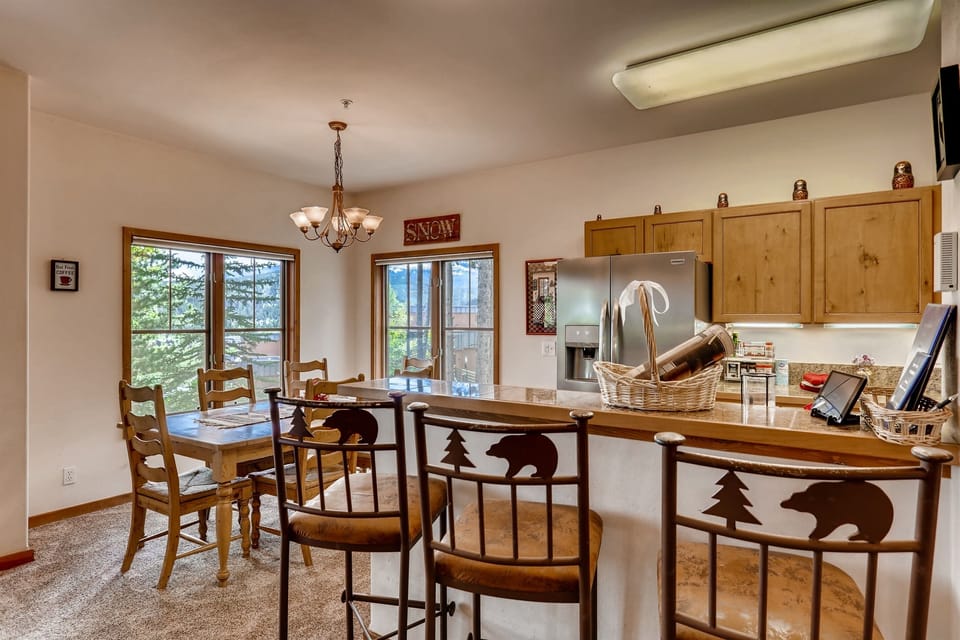 Dining area with Kitchen Counter Bar area