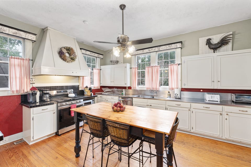 Kitchen view 4