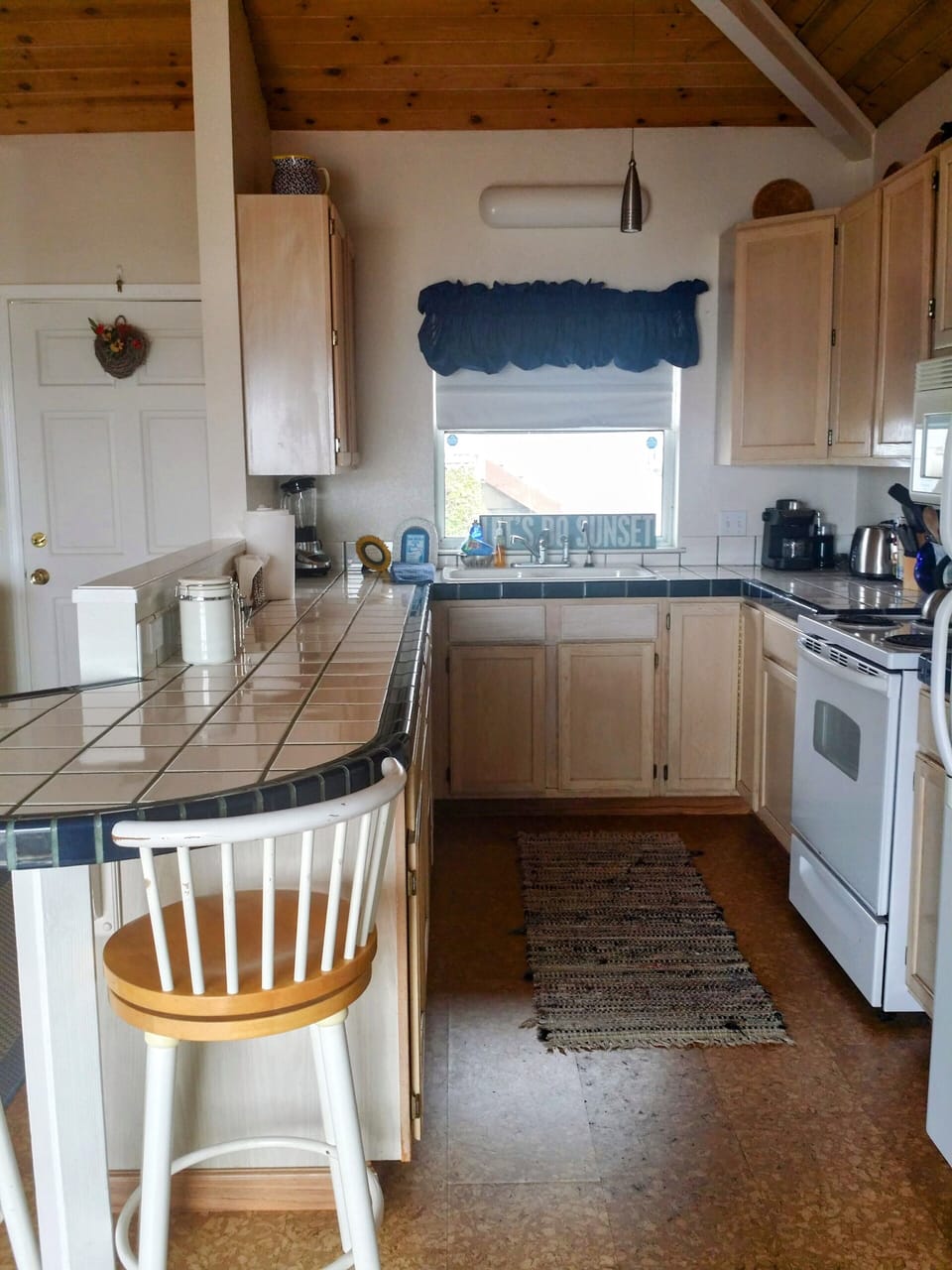 Kitchen with modern amenities to make vacation relaxing