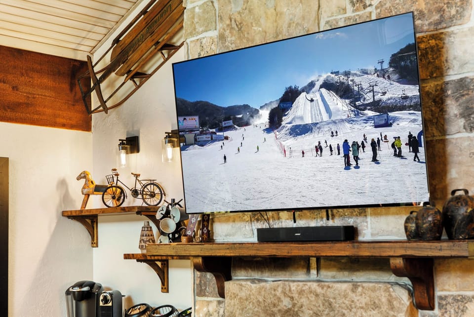 New LG easy to use 65 inch OLED TV 