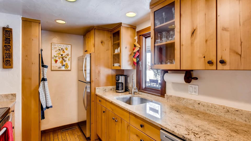 Granite countertops.