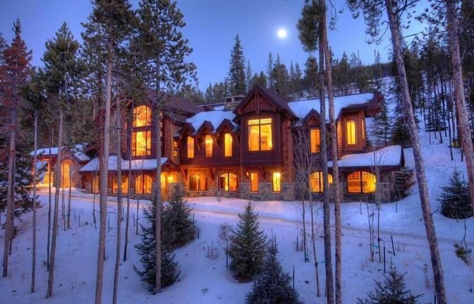 Welcome to Gold Run Lodge, a Luxury Retreat  15 minutes from town and ski resort