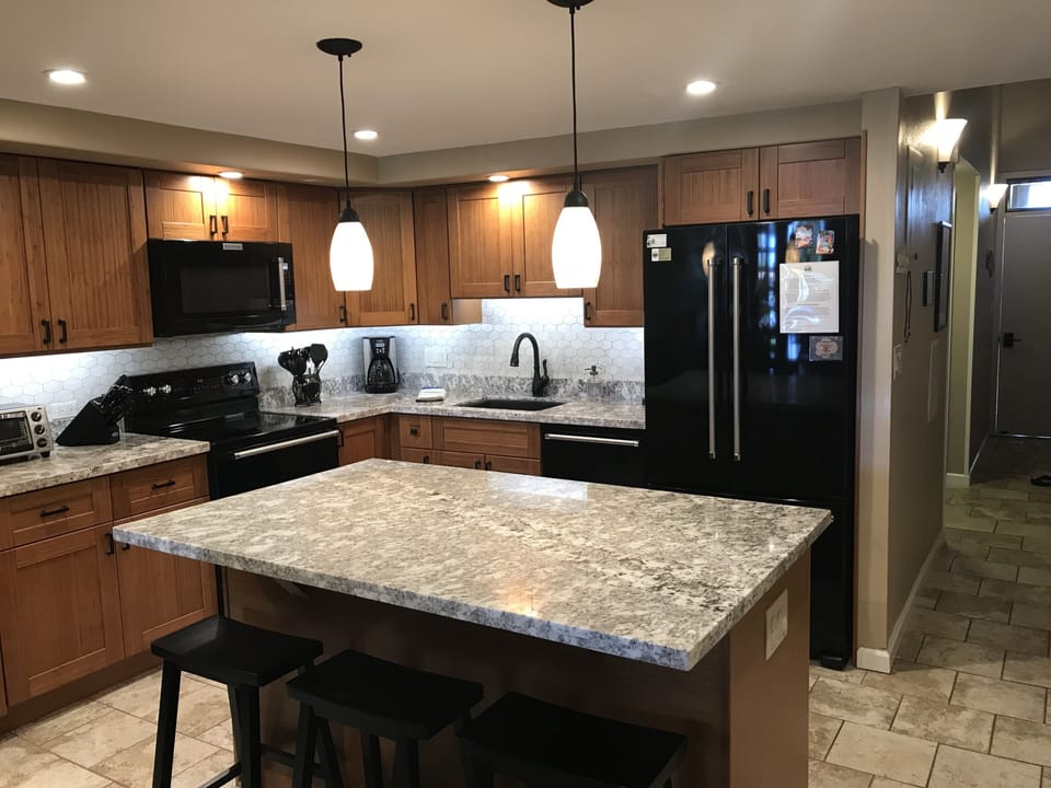 New-totally remodel kitchen, new everything.  Completed in Oct 2017