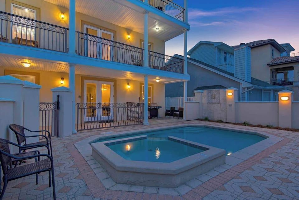 Courtyard Evening Swims Are What Beach Vacations Are Made Of