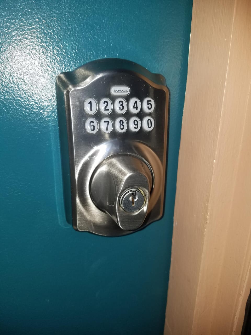 New 2018. A coded keyless entry system valid during your stay.