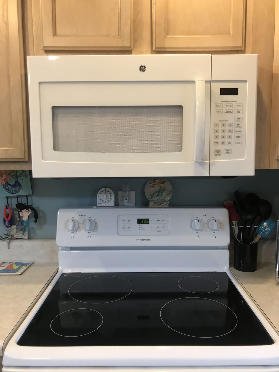 Over stove microwave