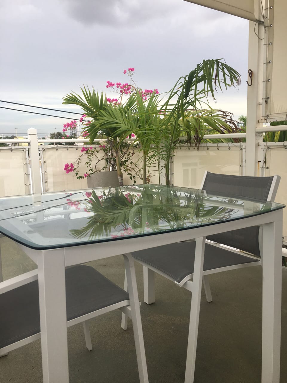 Come dine with a view.  