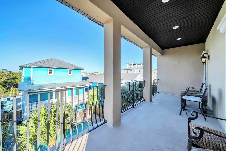 Private Pool with Beautiful Sun Ledge Perfect For Enjoying Your Sunny Days!
