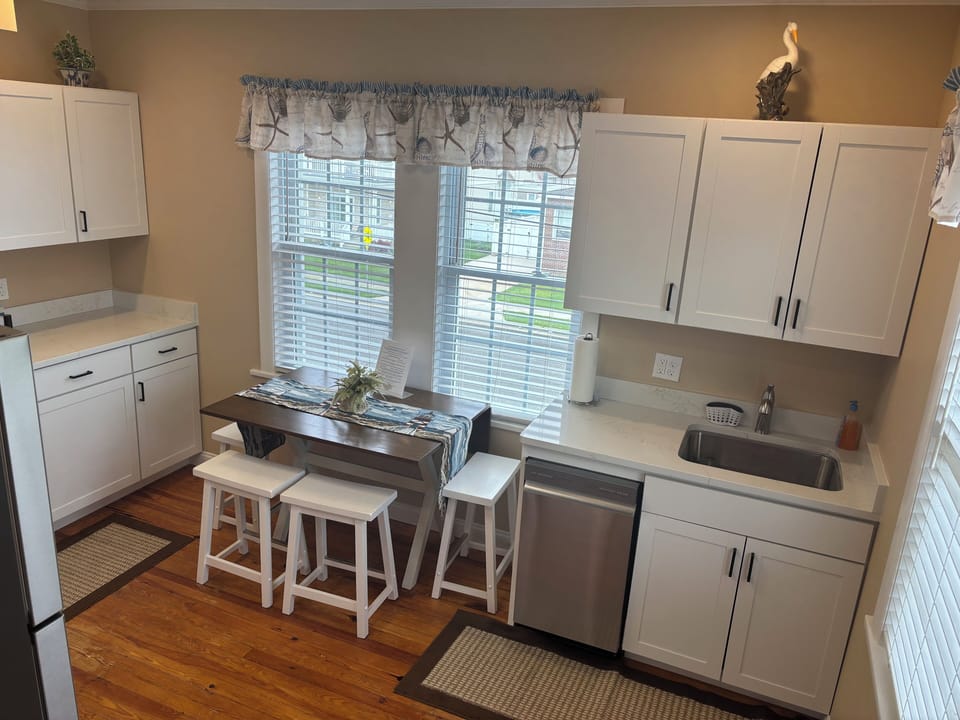 2 nd floor brand new kitchen
