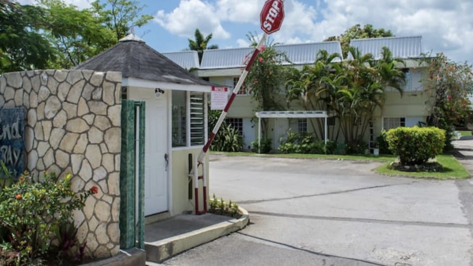 Gated entrance to Seawind on the Bay complex. 