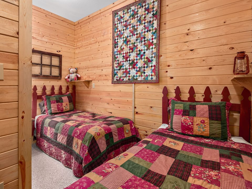 ground floor twin bedroom