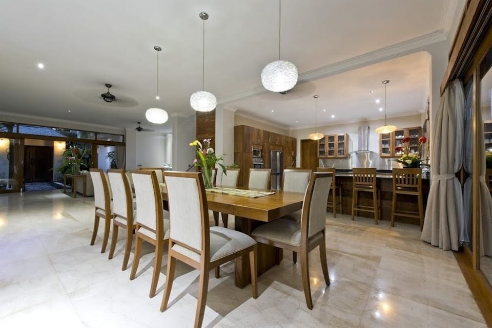 Dining Kitchen