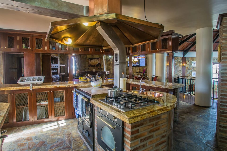 Like  cooking - the  kitchen has the space and quality