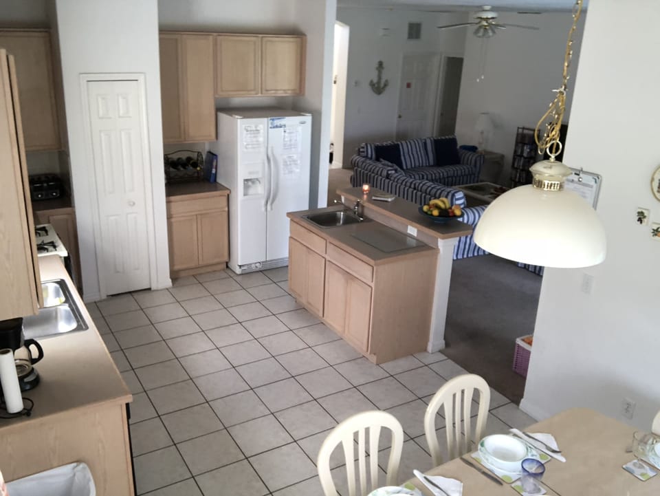Open plan lounge, kitchen and family dining 