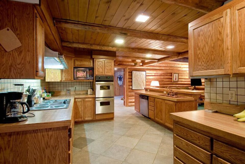 Another angle of the kitchen. All new appliances.