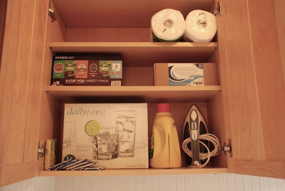 Basic supplies:  Iron, extra paper goods, cups, laundry detergent, coffee and creamers, teas, snacks to make your stay more hassle free.