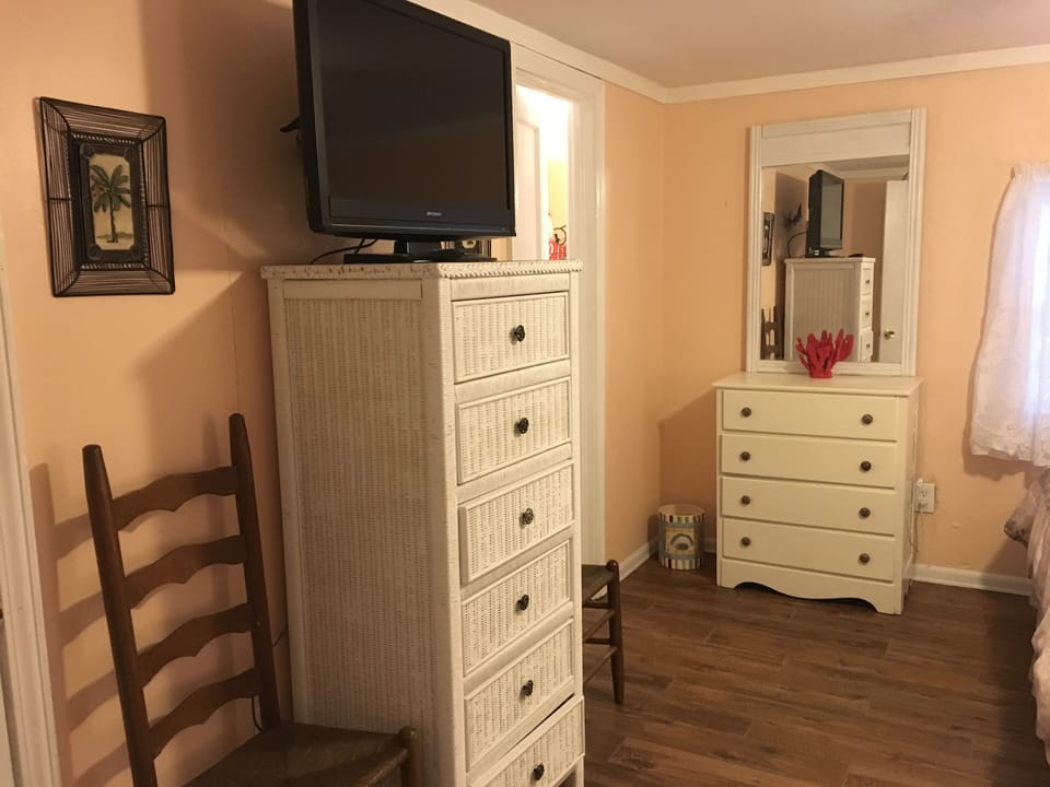 2nd bedroom downstairs