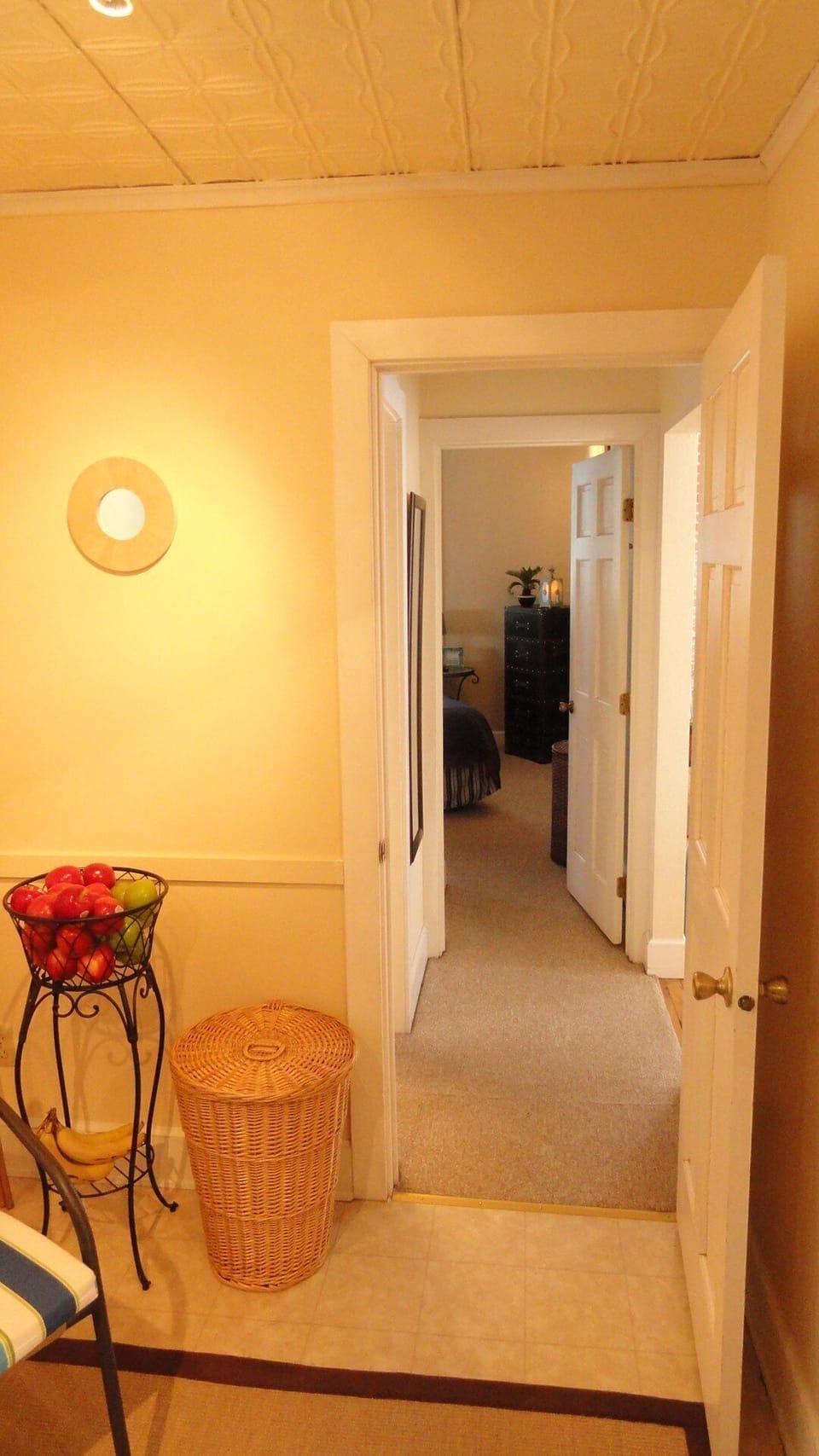 Hallway to bathroom and bedroom