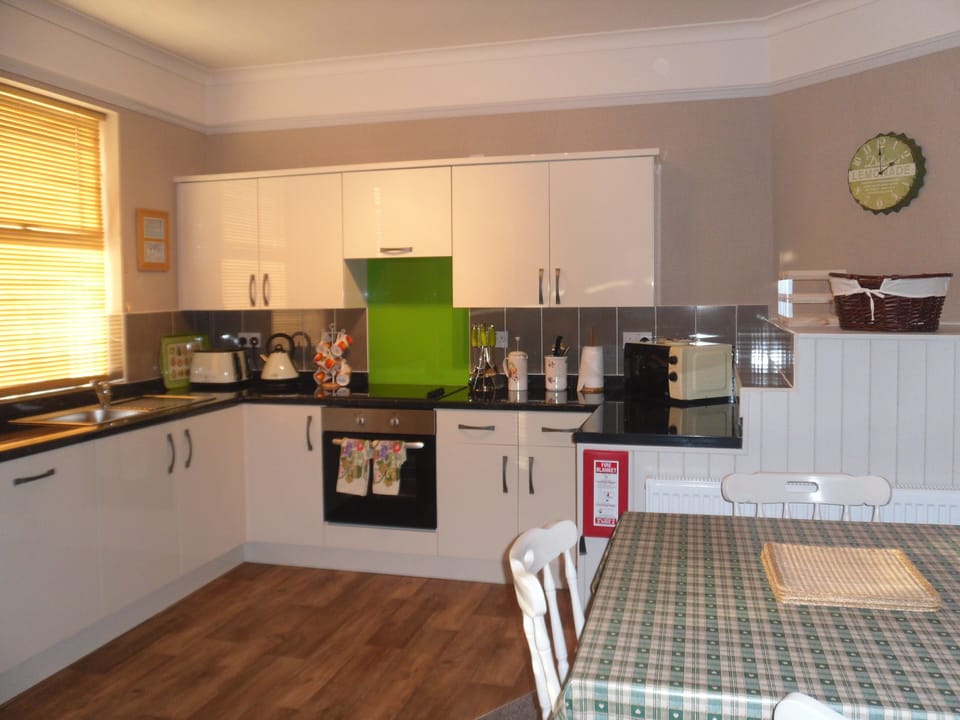Kitchen/ breakfast room in Country Cottage Apartment