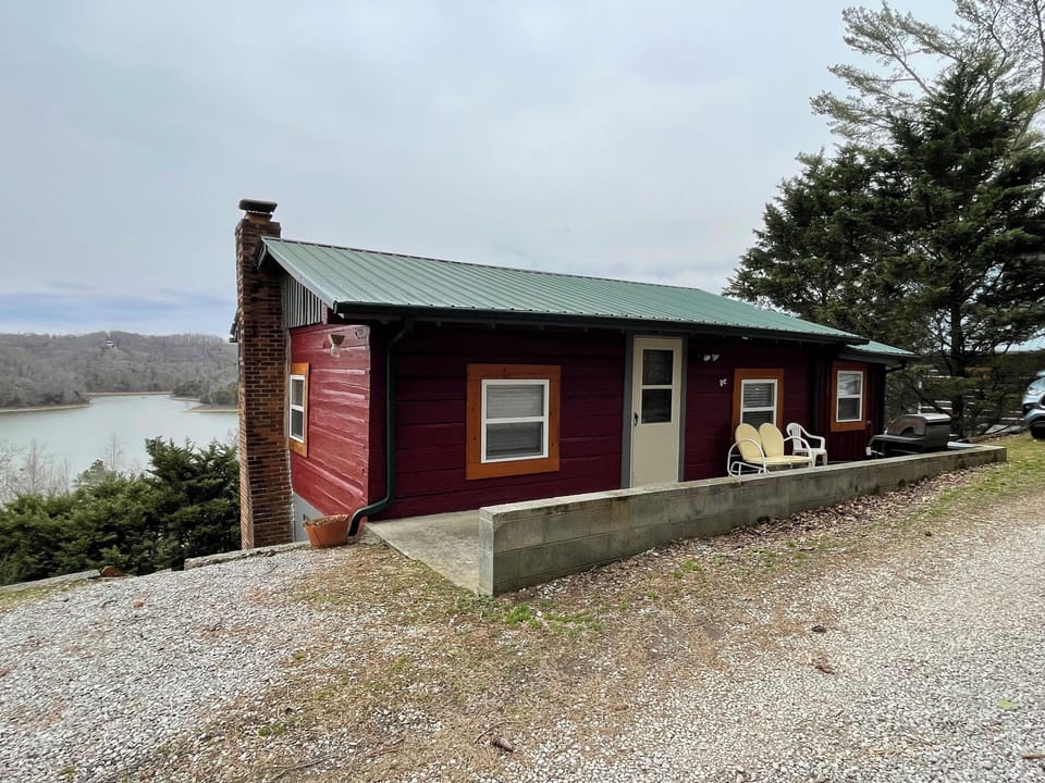 Year round lake view