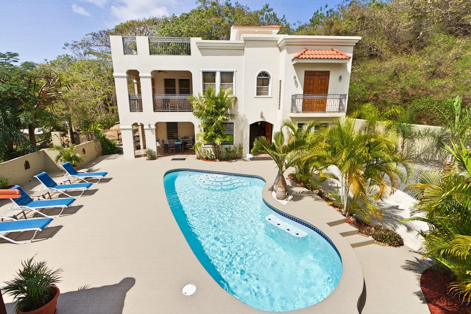 Custom Home & Private Pool 