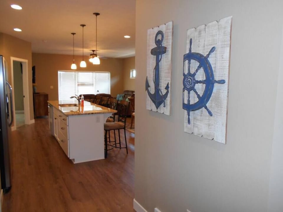 Relaxing open floorplan with plenty of room for you and your guests.