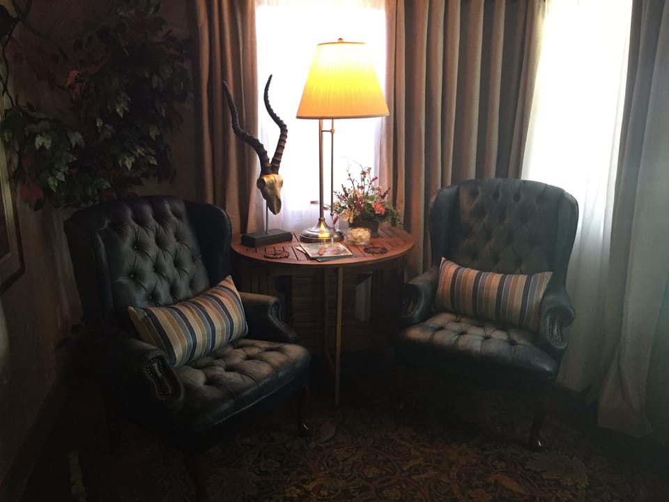 Sitting area by kitchen with fold out table