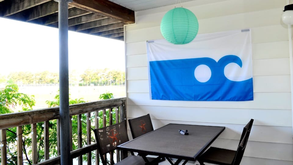 Enjoy family dining outside.