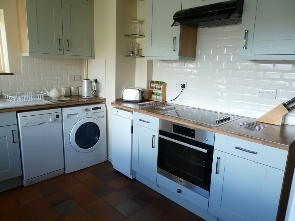 Modern appliances, well organised kitchen area.