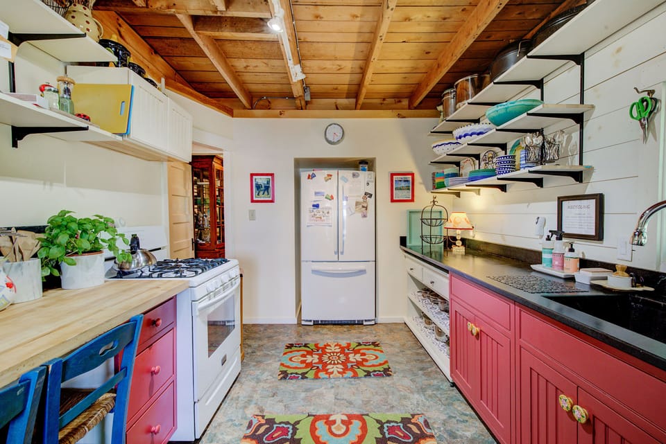 Efficient Galley Kitchen